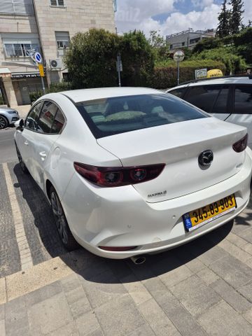מאזדה 3