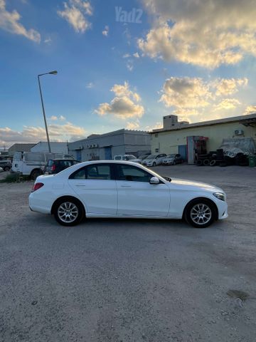 מודעת רכב מרצדס-בנץ C-class