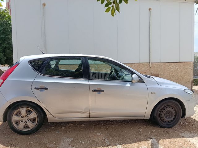 יונדאי i30