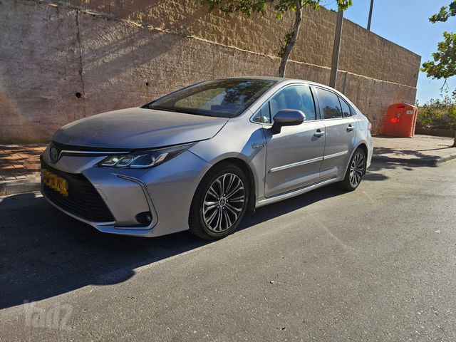 מודעת רכב טויוטה קורולה