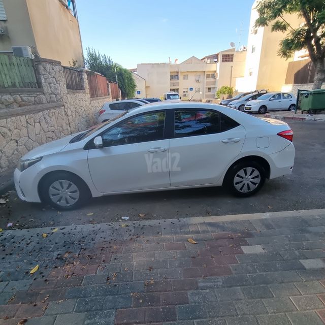 טויוטה קורולה