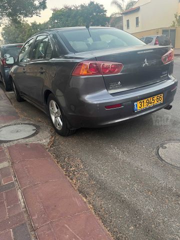 מיצובישי לנסר