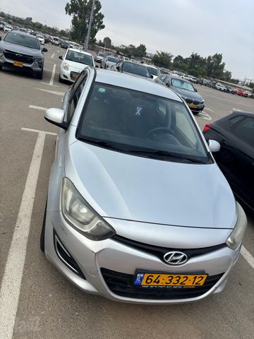 יונדאי i20