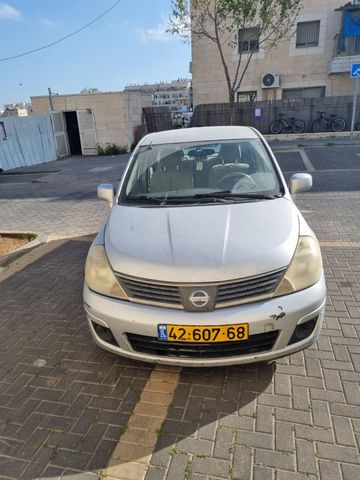 ניסאן טידה