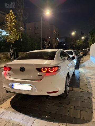 מאזדה 3