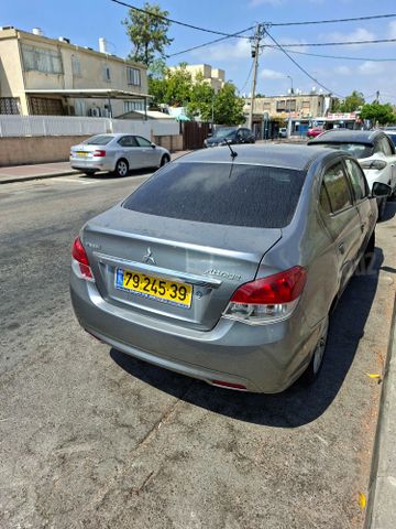 מיצובישי אטראז'