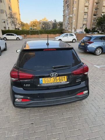 מודעת רכב יונדאי i20