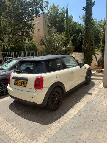 מודעת רכב מיני קופר
