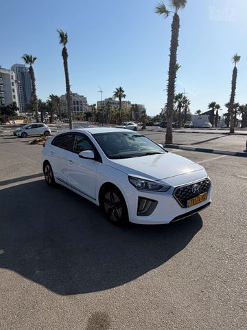 יונדאי איוניק