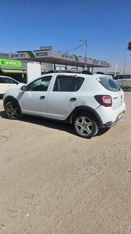 דאצ'יה סנדרו