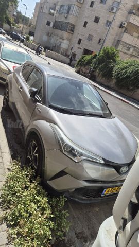 טויוטה C-HR