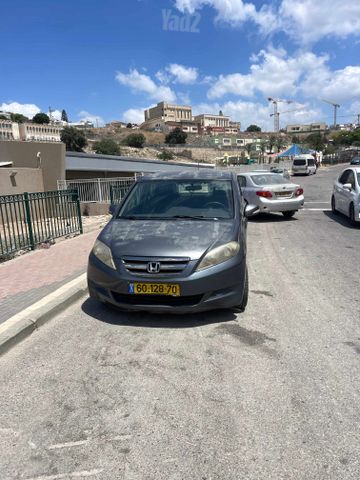 הונדה FR-V