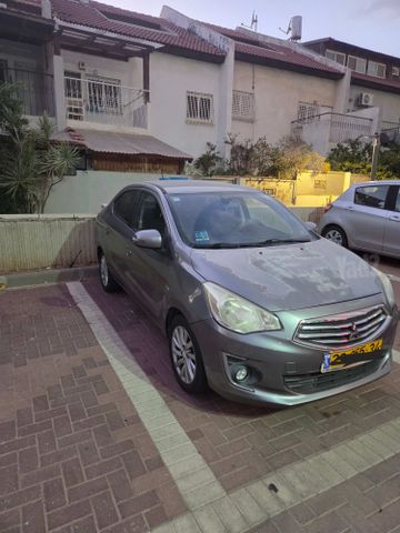 מודעת רכב מיצובישי אטראז'