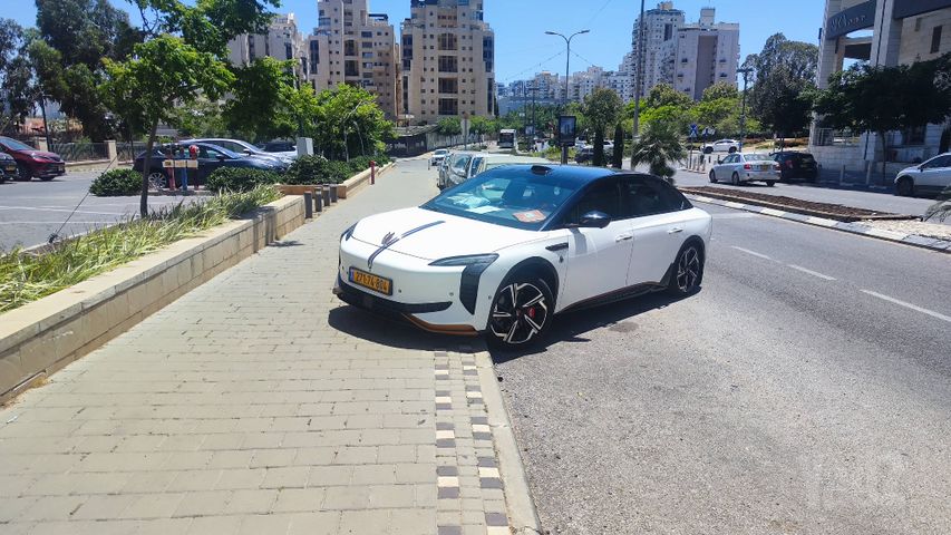 מודעת רכב הונגצ'י הוסדו