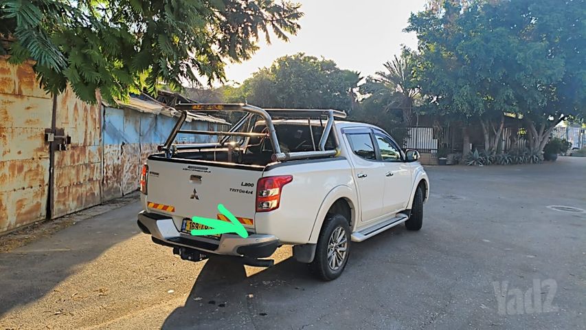 מיצובישי טרייטון / L200