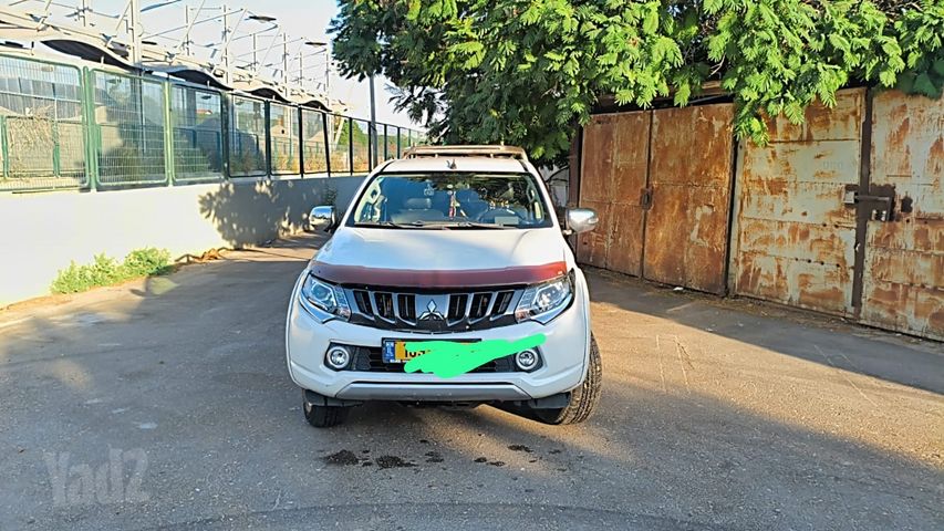 מיצובישי טרייטון / L200