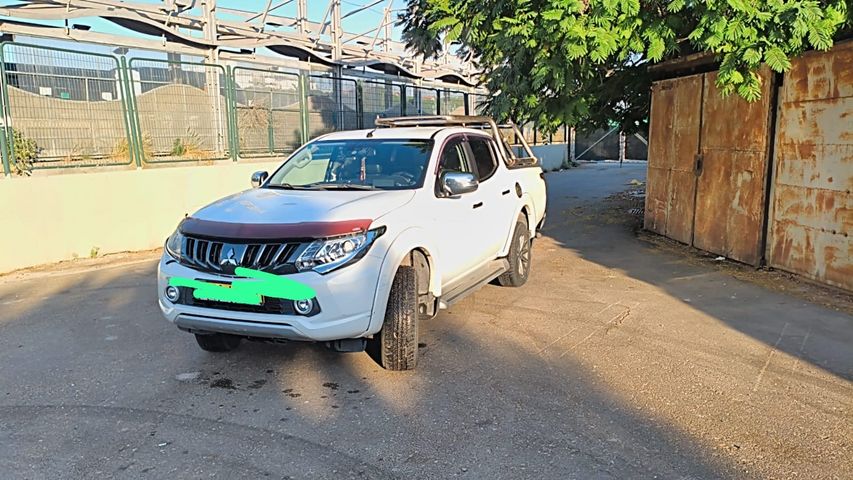 מיצובישי טרייטון / L200
