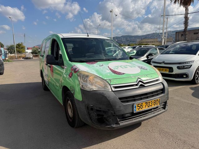 מודעת רכב סיטרואן ברלינגו