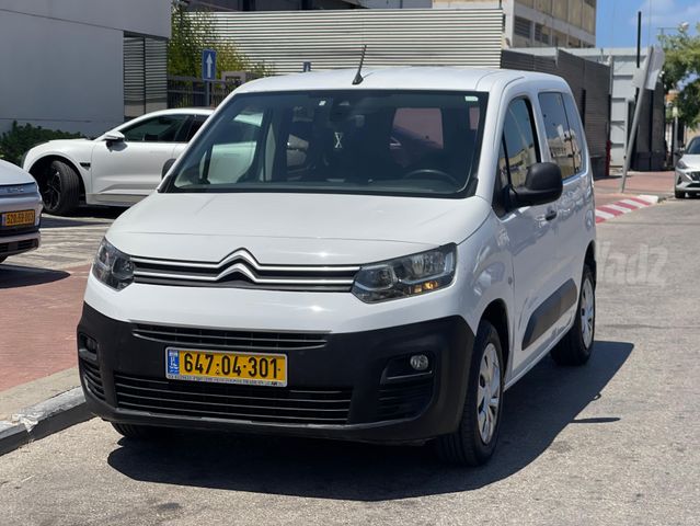 מודעת רכב סיטרואן ברלינגו