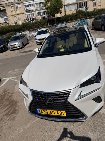 לקסוס NX
