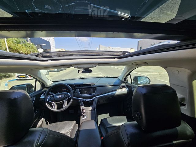 קאדילק XT5