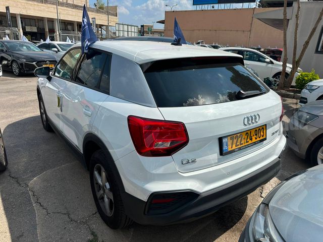 אאודי Q2