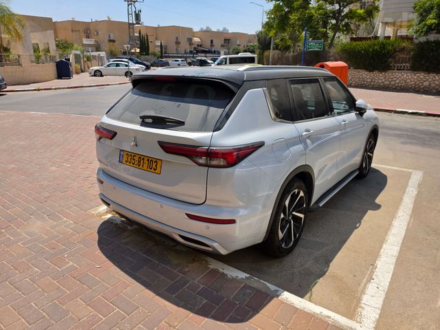 מודעת רכב מיצובישי אאוטלנדר