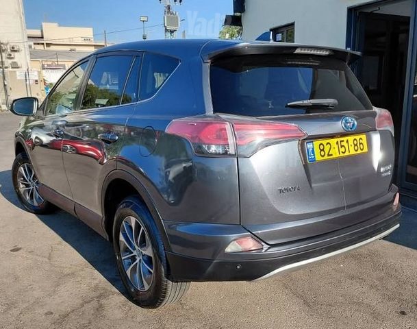 טויוטה RAV4