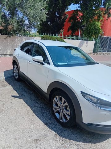 מודעת רכב מאזדה CX-30