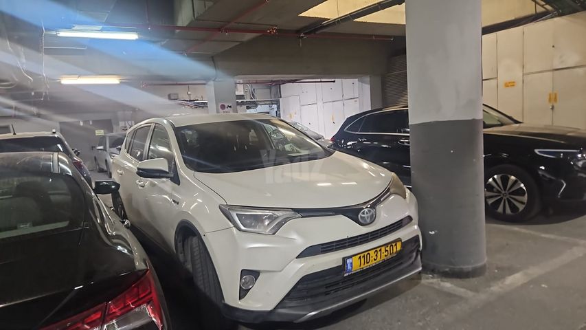 מודעת רכב טויוטה RAV4