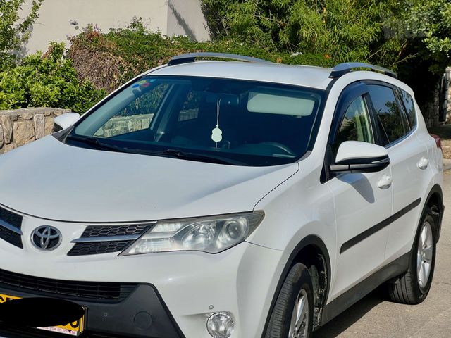 מודעת רכב טויוטה RAV4