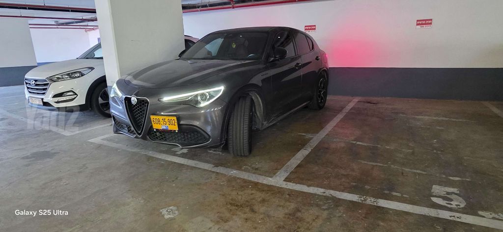 אלפא רומיאו סטלביו