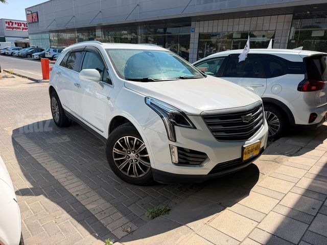 מודעת רכב קאדילק XT5