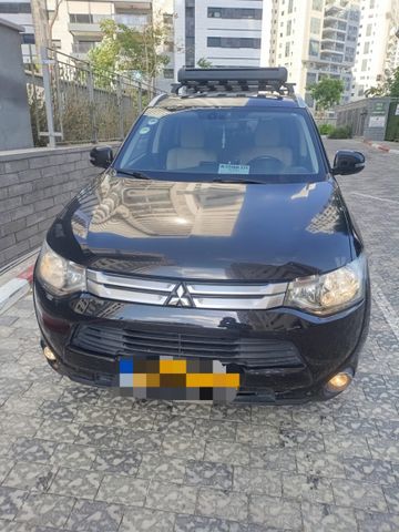 מיצובישי אאוטלנדר