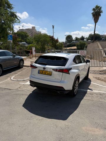 לקסוס NX