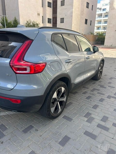 וולוו XC40