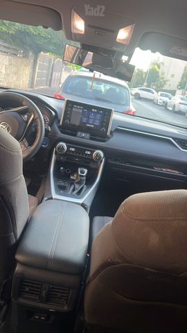 טויוטה RAV4