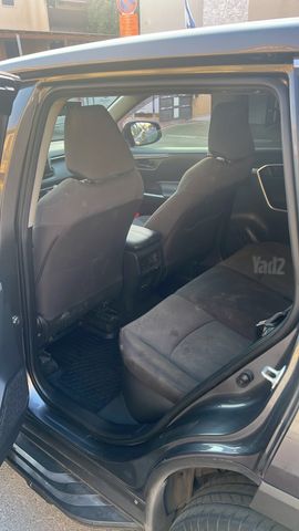 מודעת רכב טויוטה RAV4