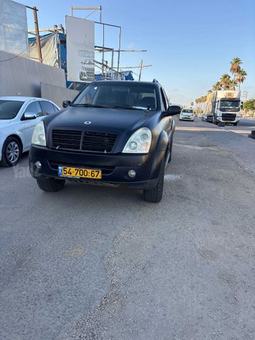 מודעת רכב סאנגיונג רקסטון