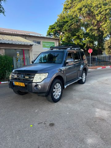 מודעת רכב מיצובישי פג'רו