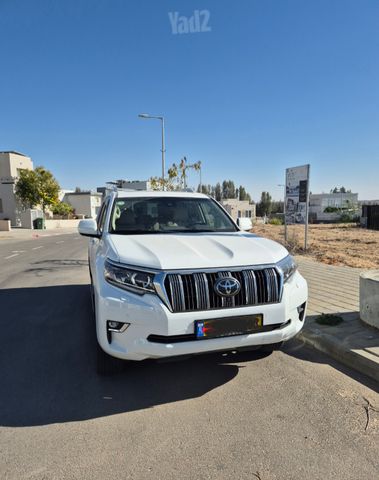 מודעת רכב טויוטה לנד קרוזר