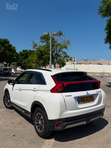 מודעת רכב מיצובישי אקליפס קרוס 2