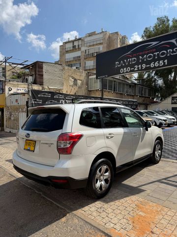 סובארו פורסטר