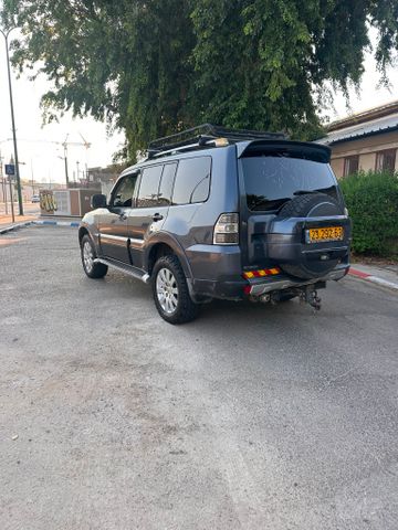 מיצובישי פג'רו