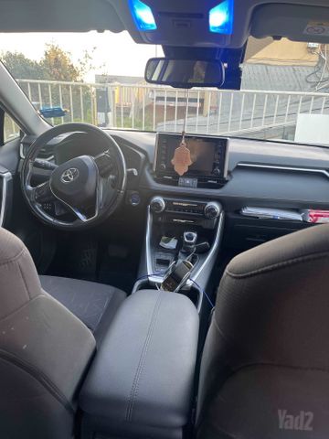טויוטה RAV4