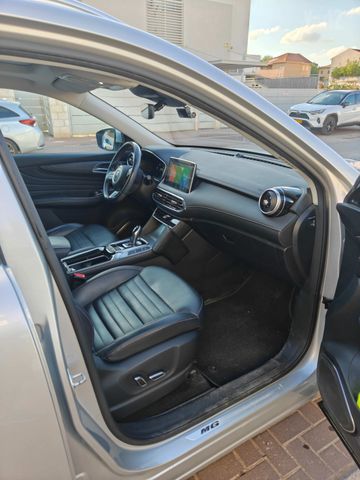 אם ג'י EHS PHEV
