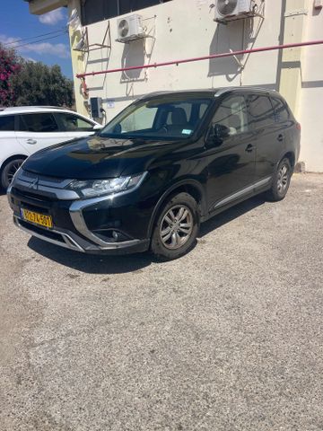 מיצובישי אאוטלנדר