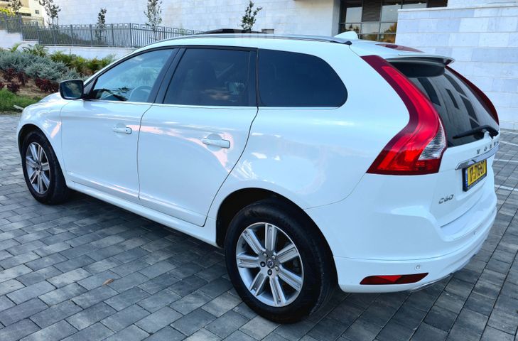 מודעת רכב וולוו XC60 2