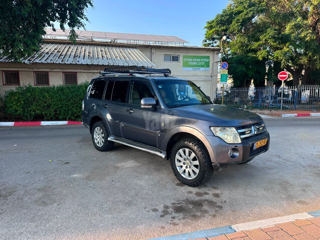 מיצובישי פג'רו