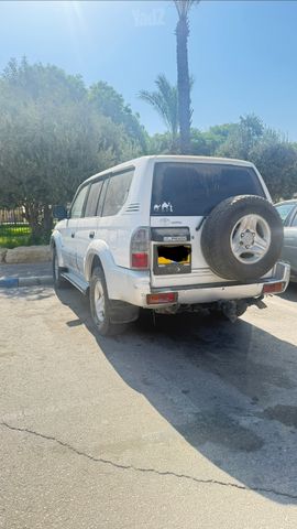 מודעת רכב טויוטה לנד קרוזר